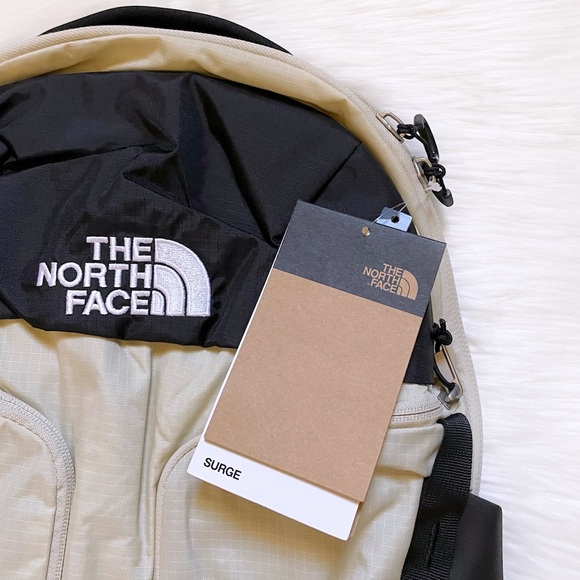 The North Face Men’s Surge 31 Liter Backpack - Picture 2 of 10